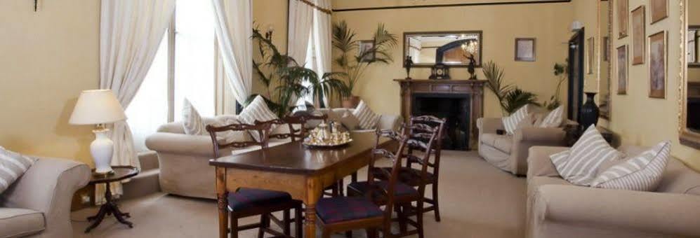The Royal Hotel Tain Extérieur photo