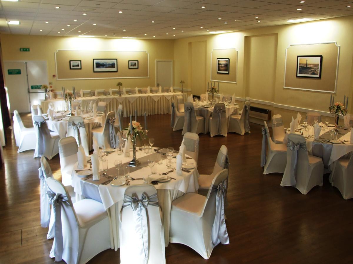 The Royal Hotel Tain Extérieur photo